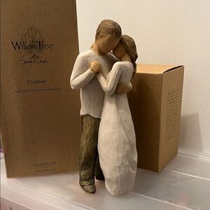 Willow Tree Promise Couple Figurine - Ivory and Olive Green